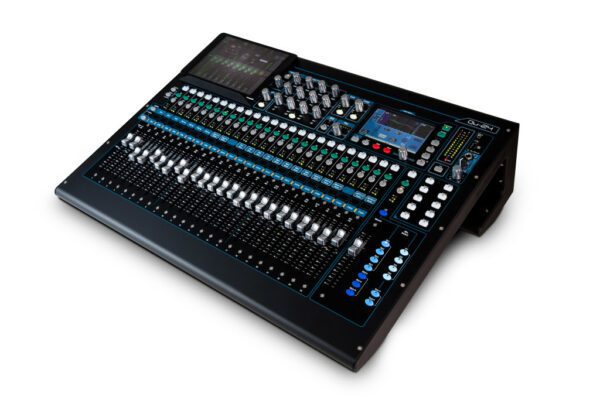 Soundcraft Ui24R 24-channel Remote-controlled Digital Mixer and Flight Case  Bundle